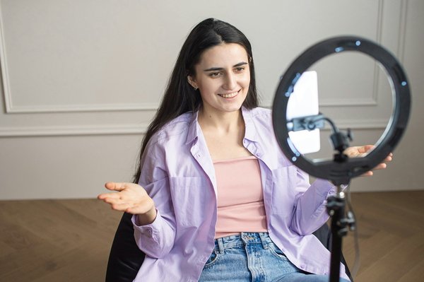 Achète des followers, likes et vues pour briller sur tiktok